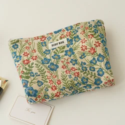 Women's cosmetic bag, large capacity Chinese style flower storage bag, travel portable toiletry bag, commuter storage bag