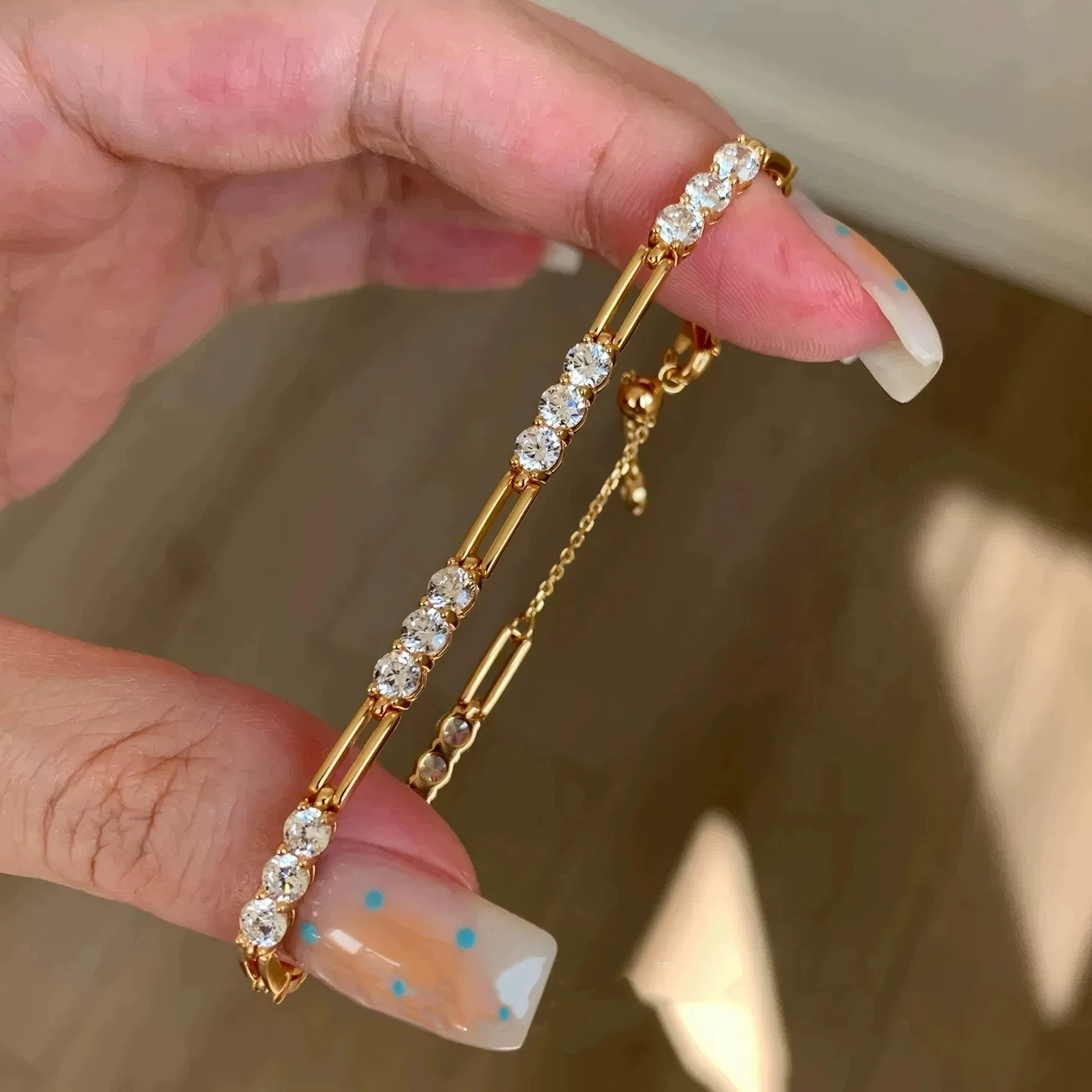 Fashion Simple Design Silver Color Bracelets Inlaid with Zircon Adjustable Bracelet Chain Hand Accessories For Women