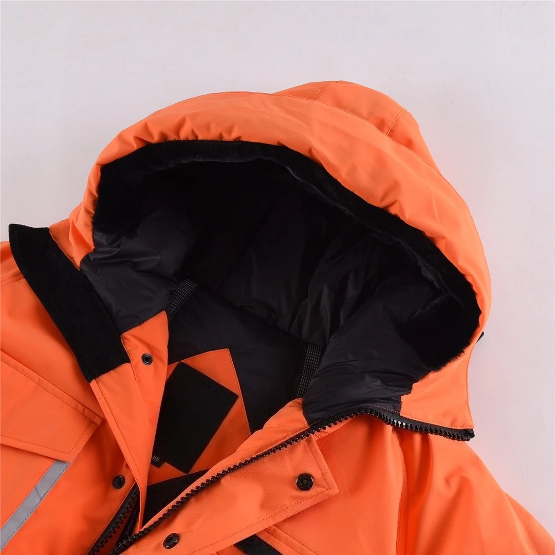 Winter Puffer Jas Vrouwen Capuchon Luxe Merk Outdoor Korte Down Jas Vrouwen Designer Dikker Sneeuw Warme Overjas 2025 Trend