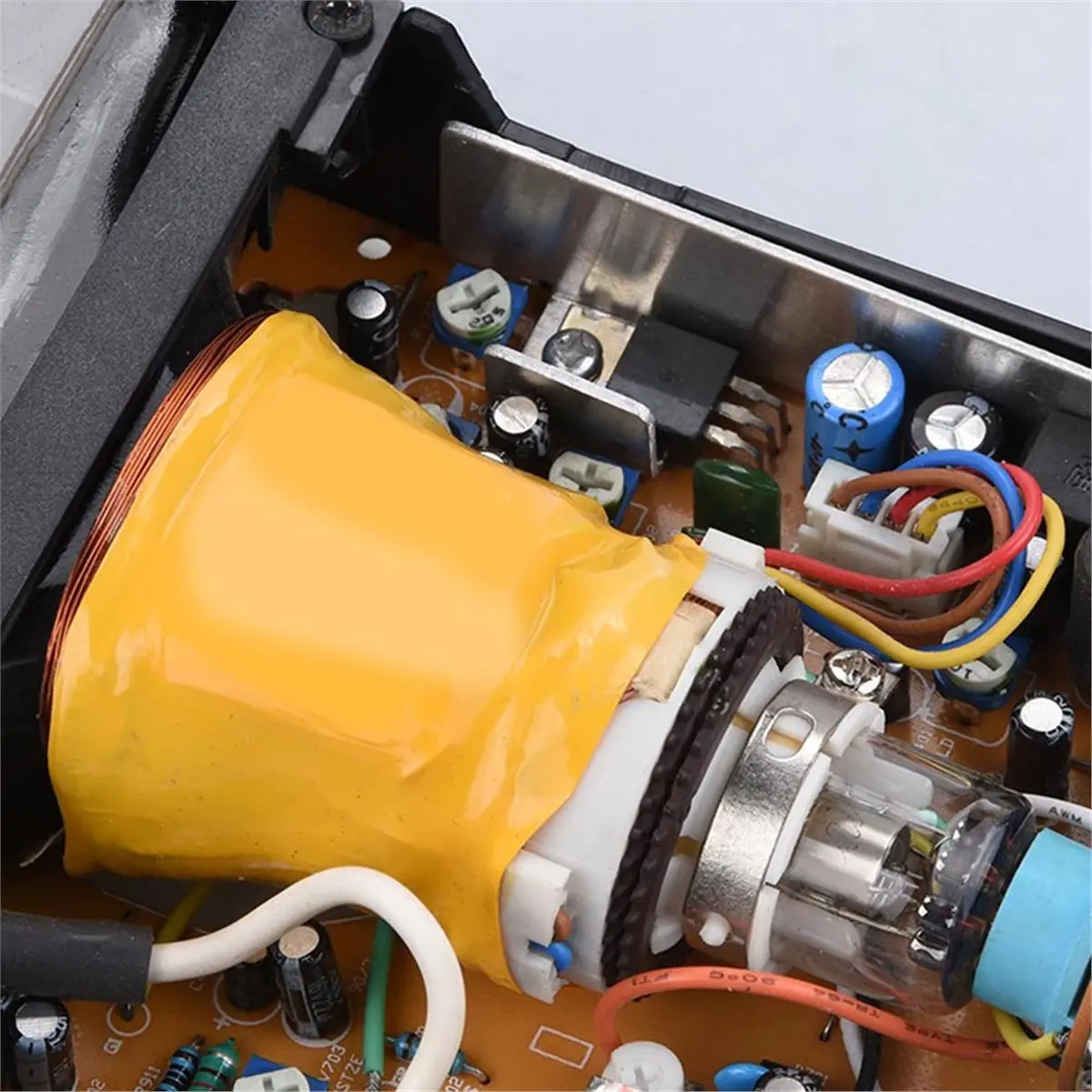 12V 4.2W Micro-Type 4Inch CRT Black and White Monitor Vintage CRT Screen Electronic Picture Tube