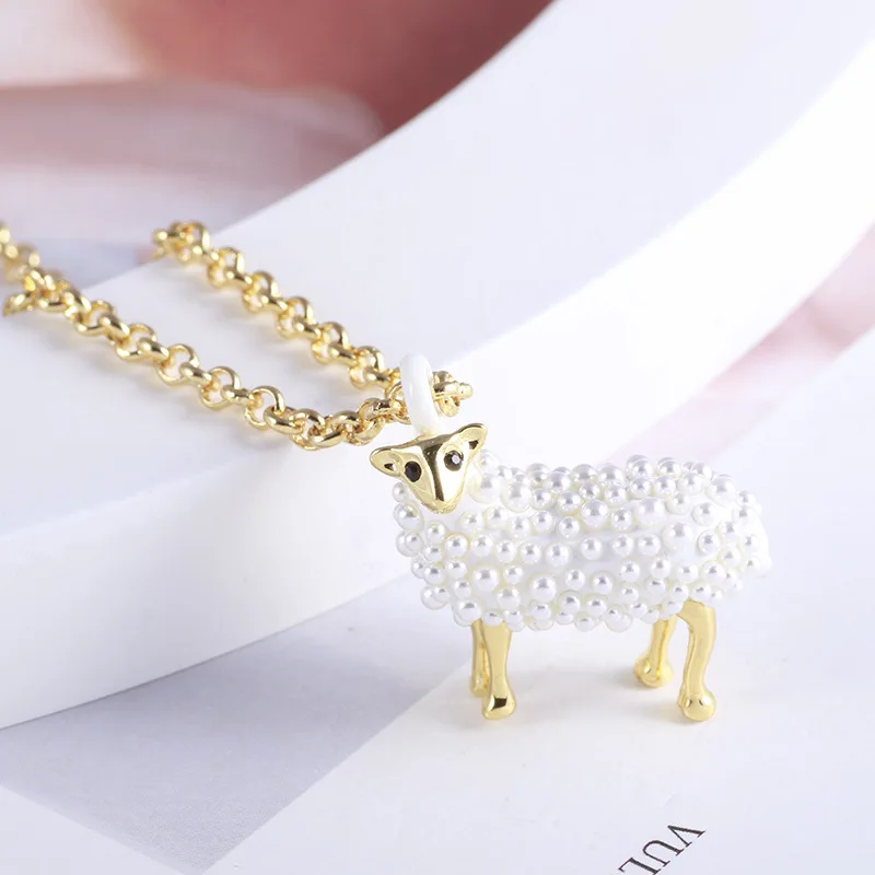 

Spring Fashion Light Luxury Creative Fun Cute Lambshaped Pendant, Glass Pearl Paved Temperamental Style Long Necklace for Women