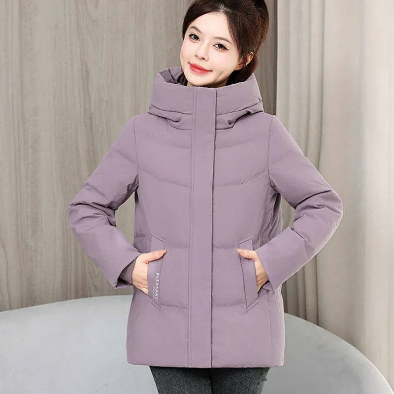 سترة نسائية ضيقة مطبوعة بحروف لعام 2025 سترة شتوية كورية بقلنسوة مع أزرار للنساء معاطف نسائية بسحاب ملون مختلط #2