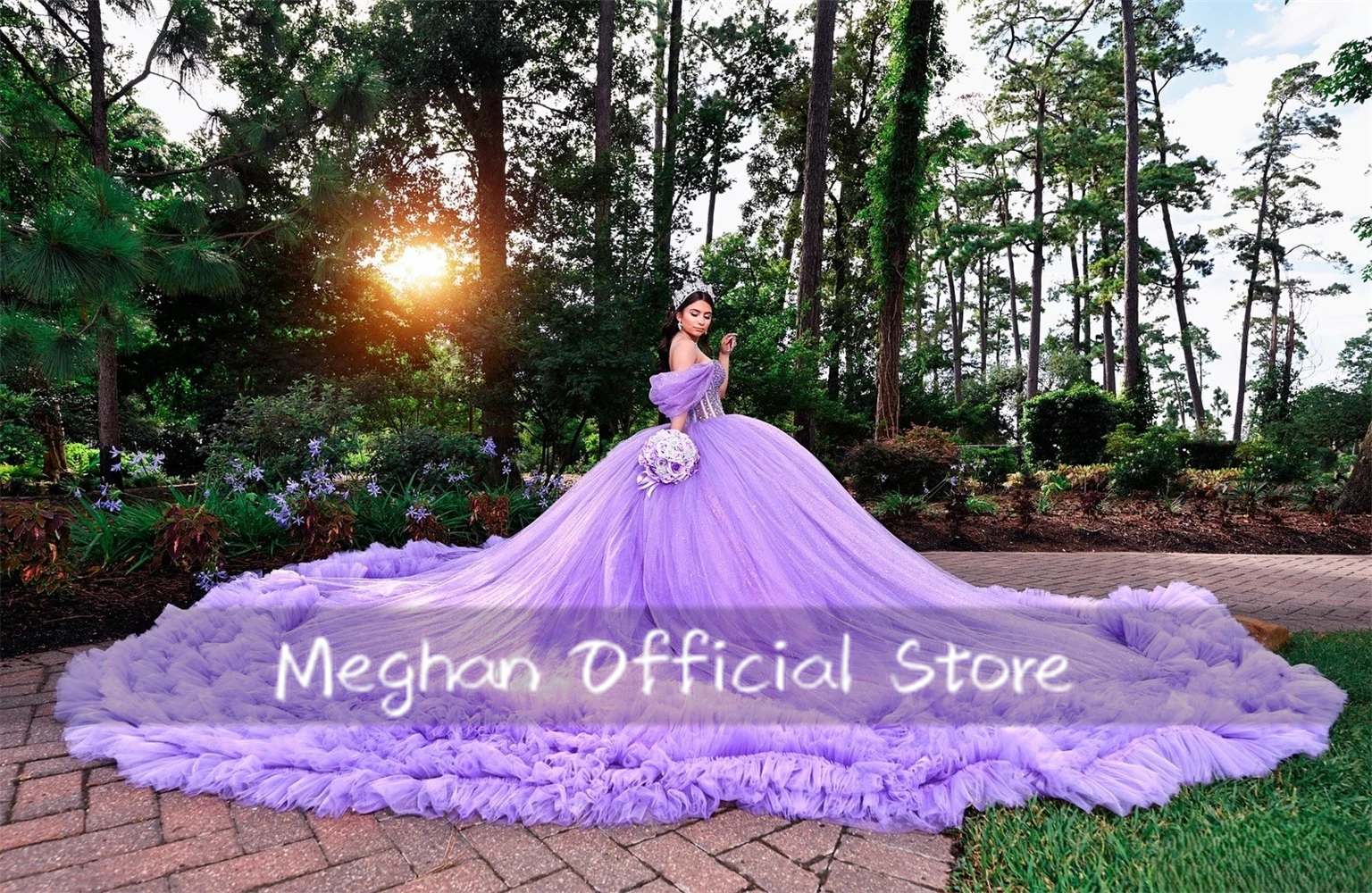 裸の肩,ボールガウン,ラベンダービーズアップリケ,バースデードレス,豪華なティアードフリルパーティードレス,2022を備えたカスタマイズされたQuinceaneraドレス