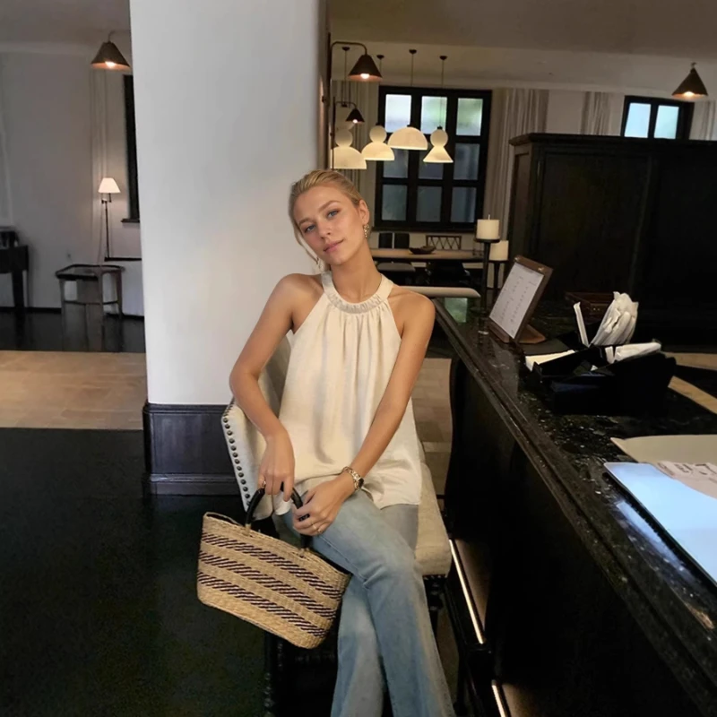 2026 French Style Hanging Collar Solid Color Vest Summer Loose Temperament Sleeveless Off Shoulder Vacation Style T-shirt