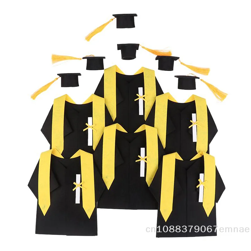 Juego de 6 fundas y tapas para botellas de vino de graduación - Decoración para toga de licenciatura con borlas, celebración universitaria en negro y amarillo