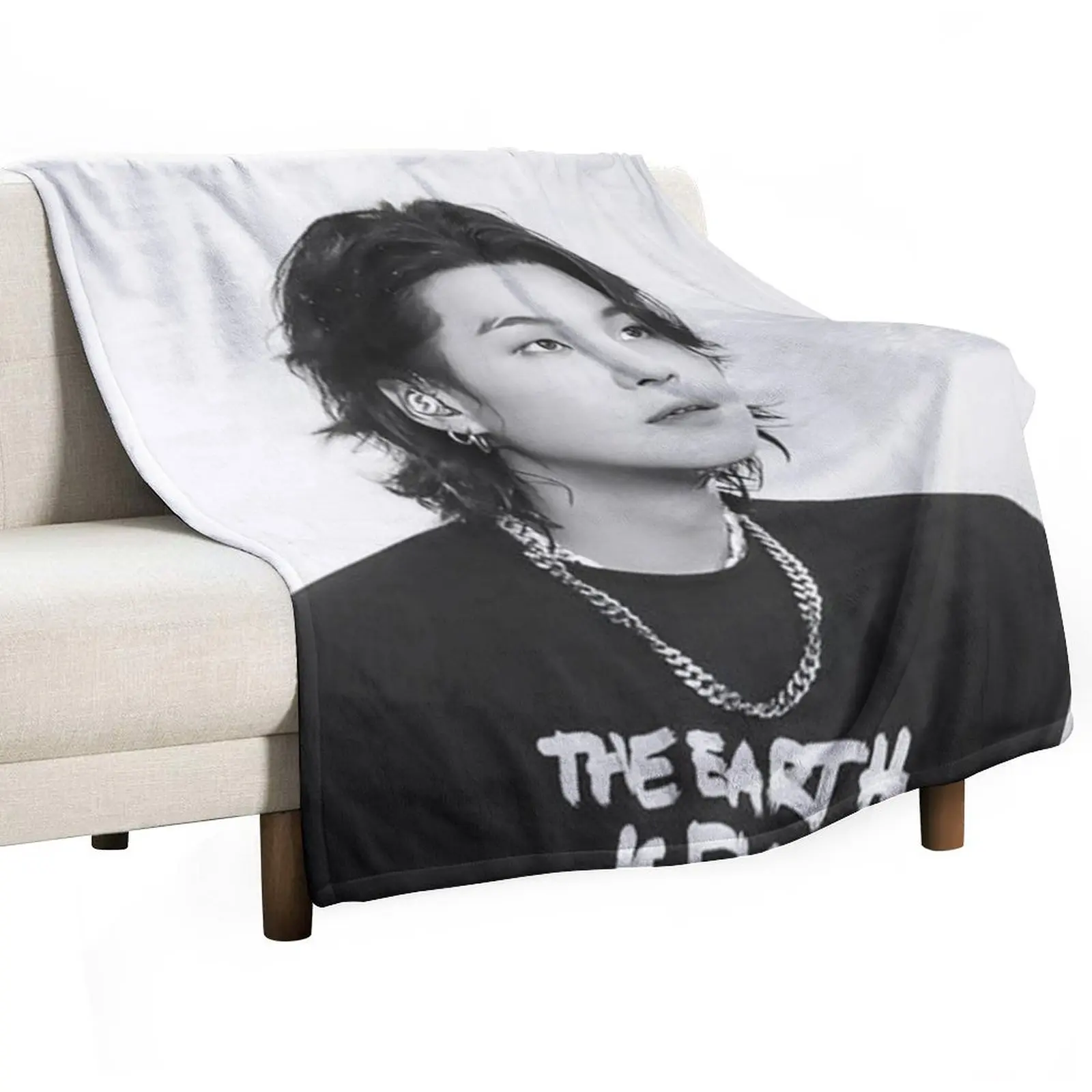 Yoongi concert Throw Blanket Flannel Fabric Hairys Sofa Quilt Blankets