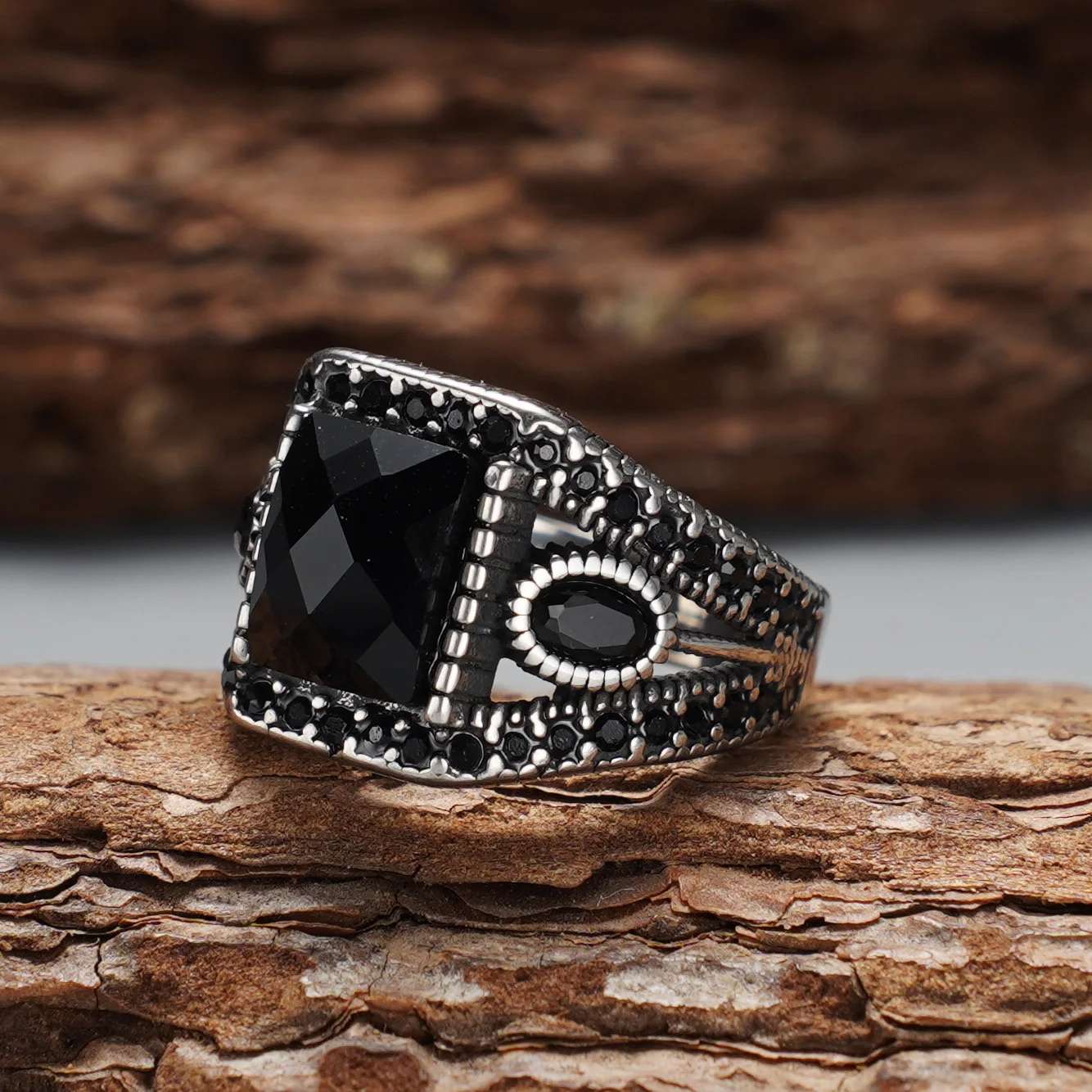 Fashion Gift Gothic Square Faceted Black Gem Ring, Hollow Inlaid Black Zircon Stainless Steel Men Signet Accessory