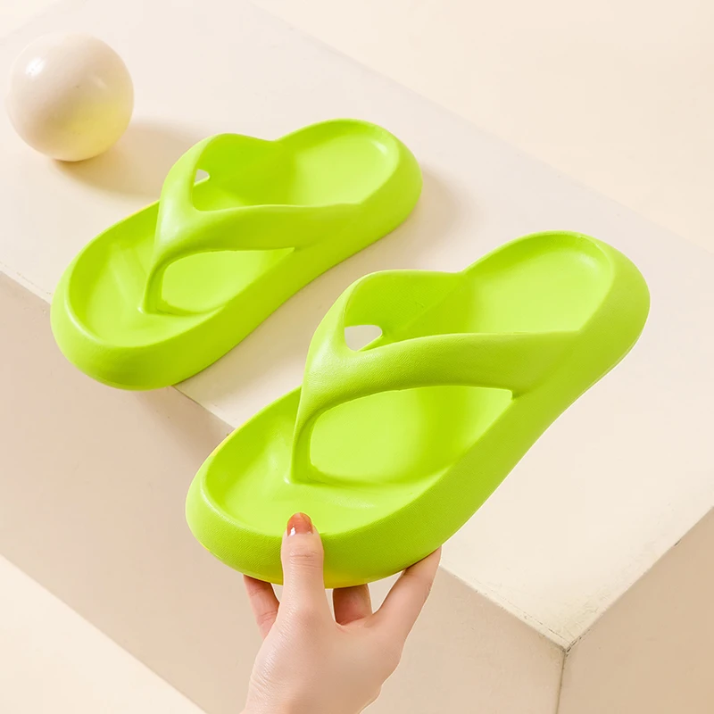 

Lightweight Platform Beach Pool Flip-Flops Women's Summer Candy Color Clip Toe Thick Sole Slippers Woman Plus Size Flat Slides