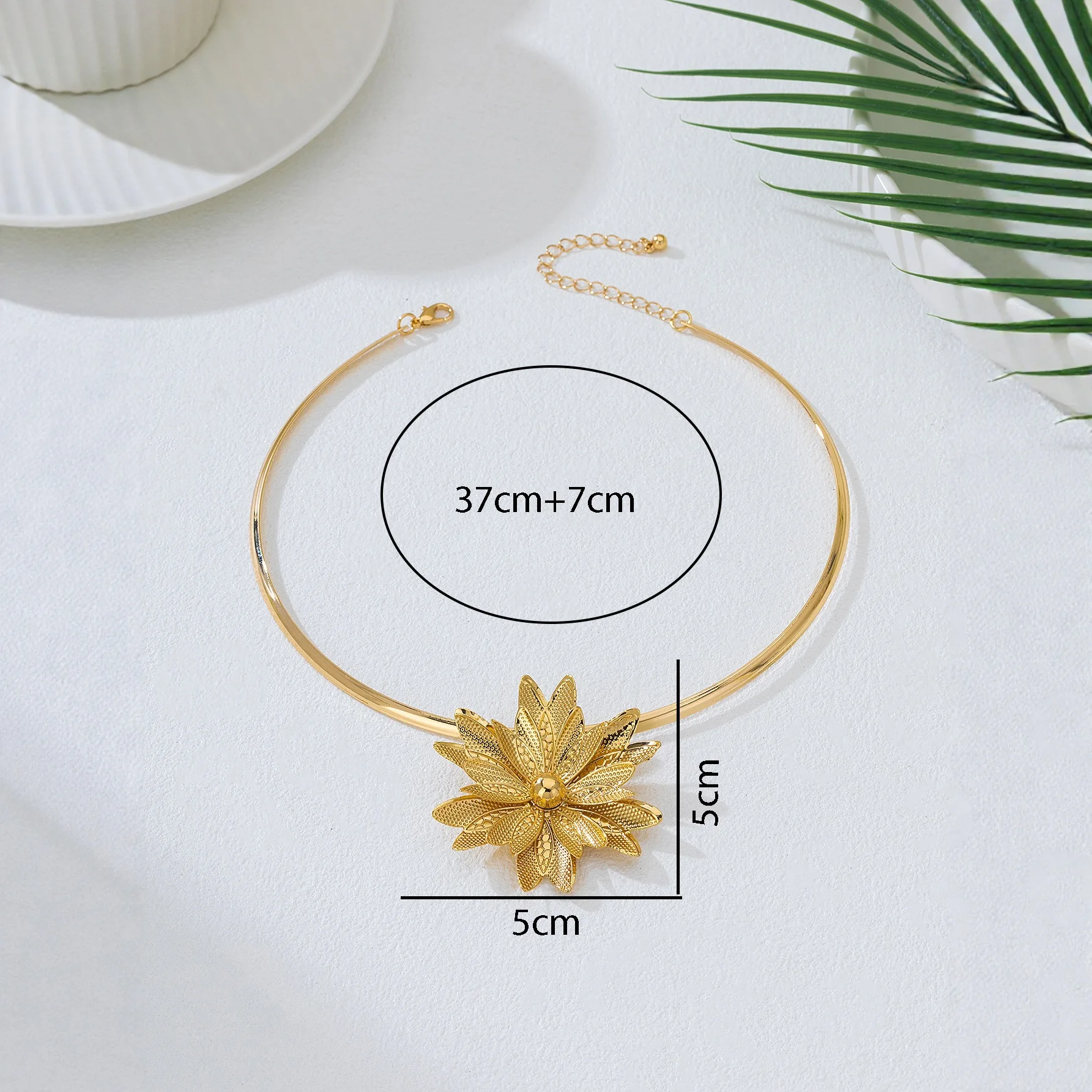 ثلاثي الأبعاد عباد الشمس قلادة قلادة طوق النساء الفتيات هدايا مجوهرات الأزياء رائجة البيع هدية حفلة 2025 نمط جديد