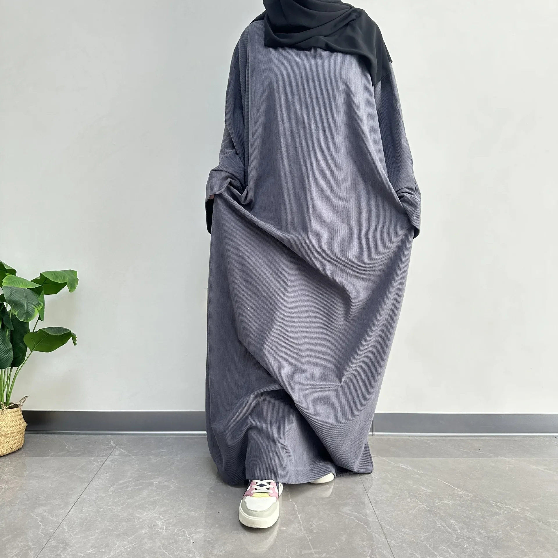 

Зимнее вельветовое платье Абая для женщин, кафтан, Дубай, скромные мусульманские платья, исламская одежда, турецкий однотонный халат, кафтан Kebaya, Джалабия