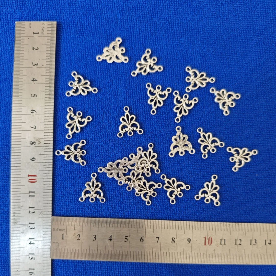 80pcs Tibetan silver metal floral triangle 3-to-1 links for earring making