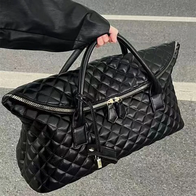 

Soft Leather Quilted Travel Bag，Female2024New underarm single-shoulder carry-on luggage bag，Shopping Bag Handheld Gym Bag，Large