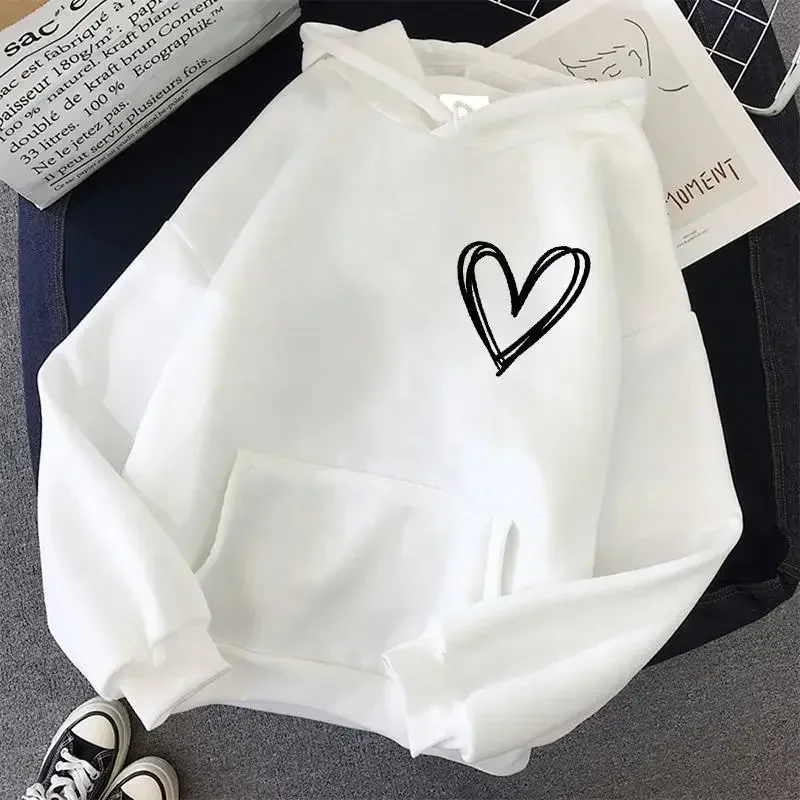 

The new autumn 2025 men's heart-shaped pattern printed Korean-style loose casual top with a hood and sweatshirt