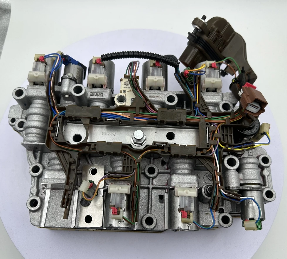 8F24 8F35 8F35 8-Speed Automatic Transmission Valve Body With Solenoids With Wiring Harness For Ford Auto Parts