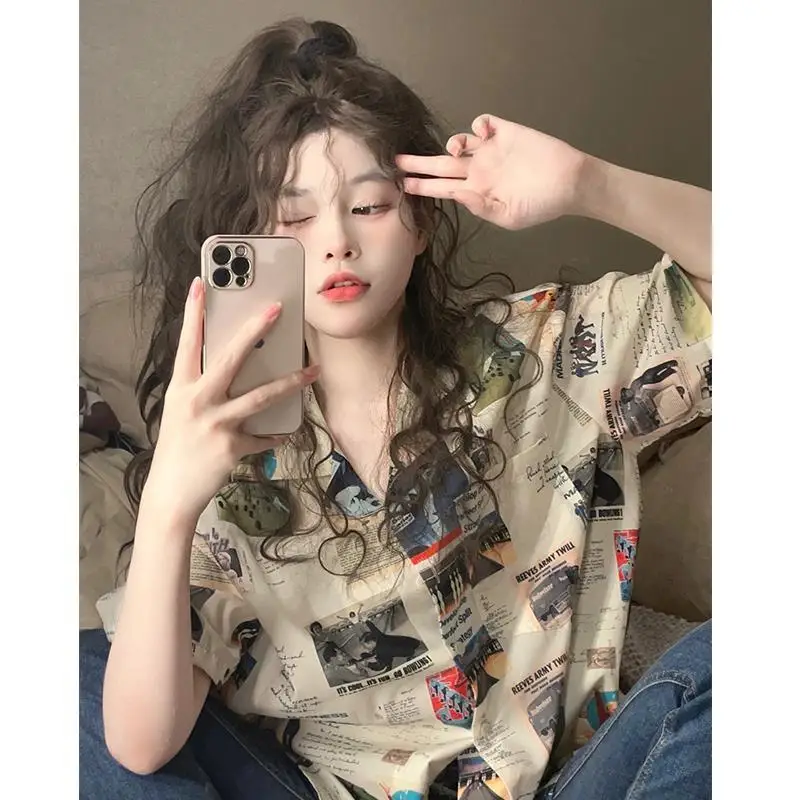 

Summer Casual Korean Fashion Loose Buttons Single Breasted Short Sleeve Retro Fashion Youth Lively Bright Easy Close to The