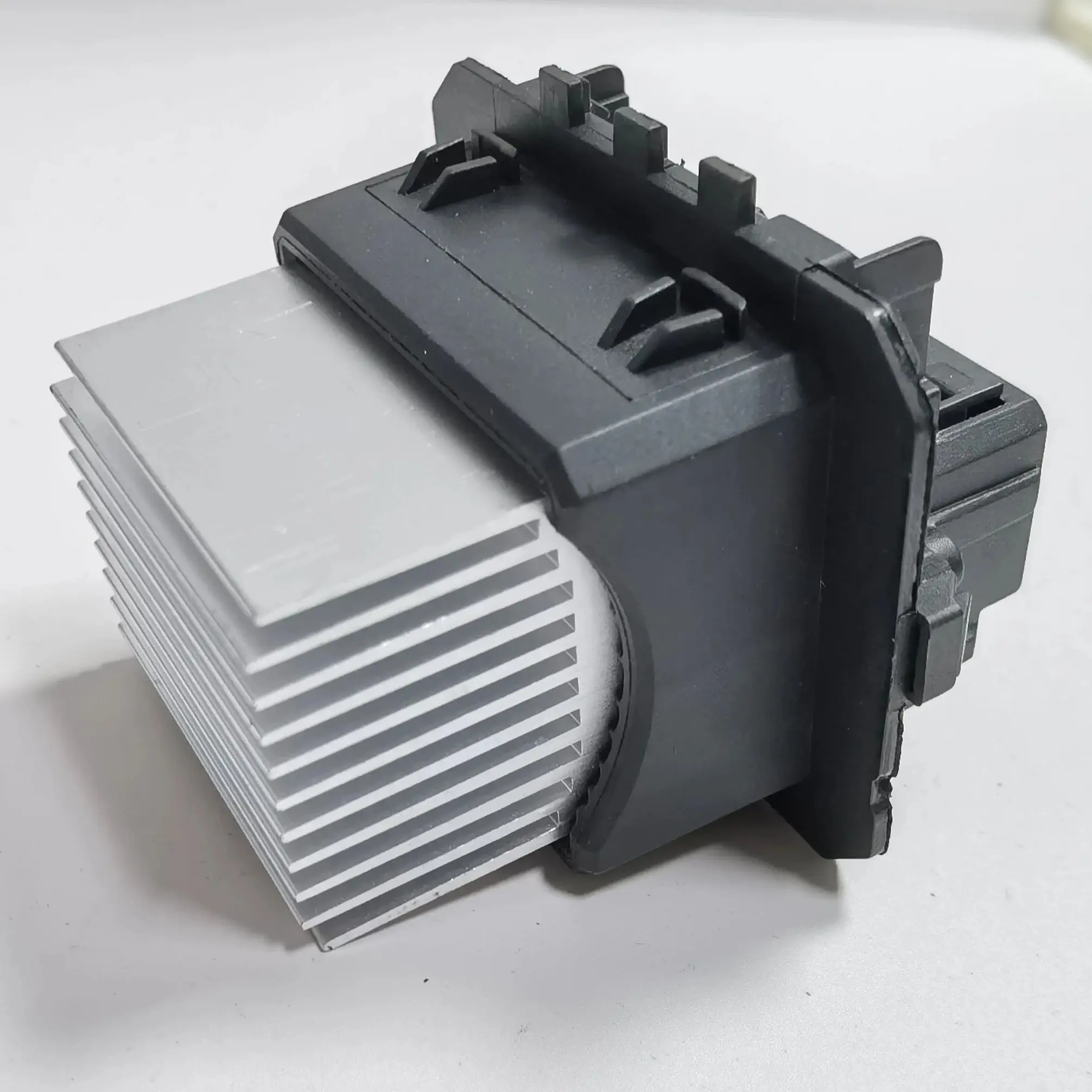 

Резистор двигателя вентилятора отопителя для Citroen C3 C4 DS4 Peugeot 308 + AC 6441.AA 6441AA 271502045R 011GCS4786