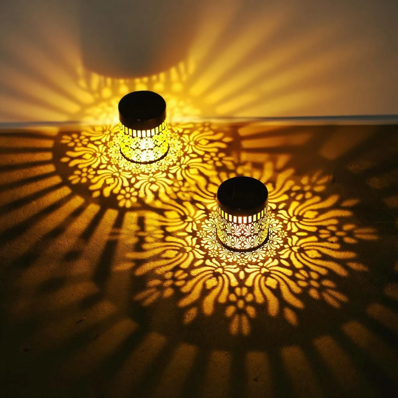 

Свет для декора сада на открытом воздухе, железный светильник для двора, настенные светильники с солнечным пионом в подарок на вечеринку - дизайн с полым пионом