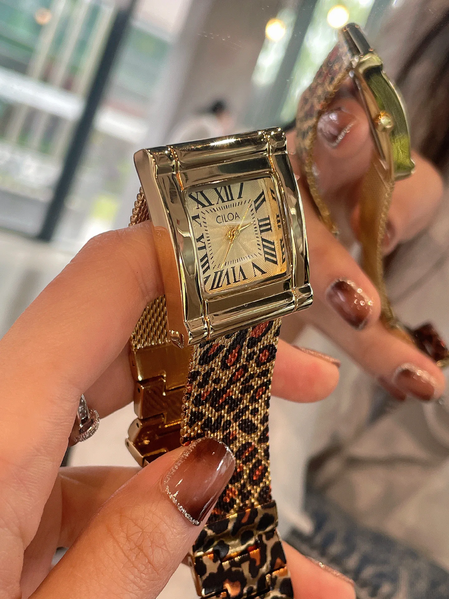 Reloj cuadrado CILOA para mujer, nueva moda, reloj de nicho ligero de lujo para mujer, réplica de reloj de cuarzo