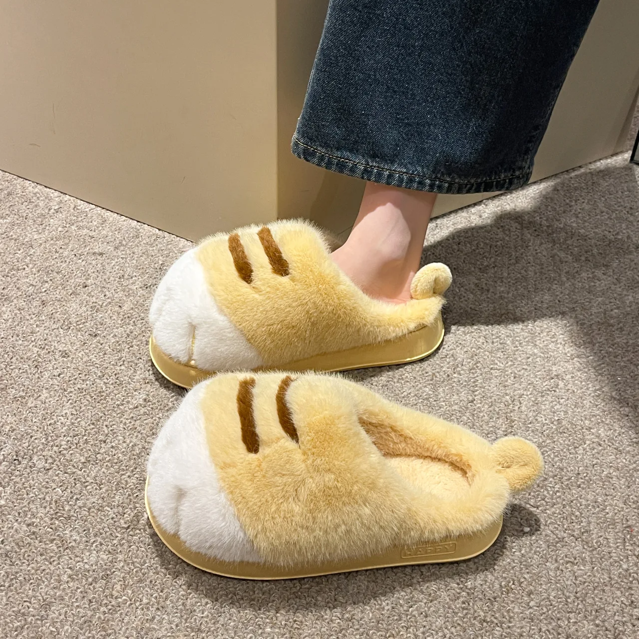 

New Winter Women Lovely Cat Paw Slippers Warm Shoes Slides Cute Cartoon Fuzzy Slippers Woman Soft Footwear Home Cotton Shoes