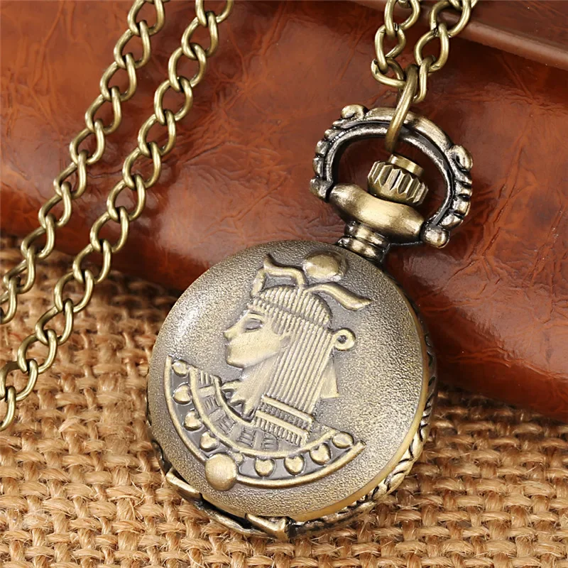 Old Fashion Crown Queen Full Hunter Cover Men Women Quartz Analog Pocket Watch Necklace Chain Small Size Timepiece Clock Gift