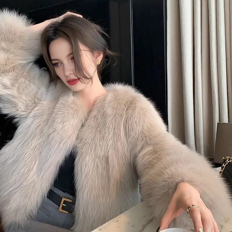 

Женская теплая свободная утолщенная шуба из искусственного меха с коротким воротником-стойкой для осени/зимы 2026 года, популярная модель для офиса