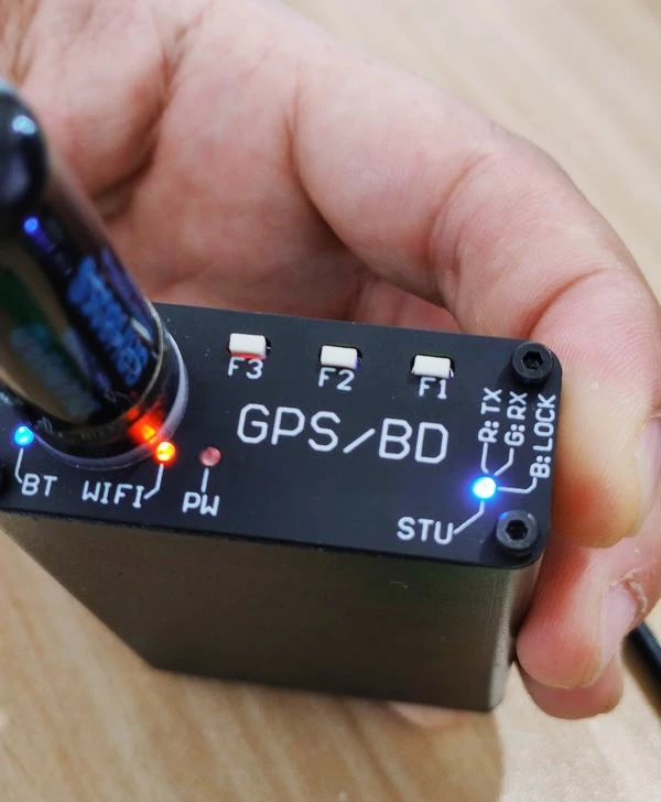 Imagem -04 - Portable Gateway Built-in Wi-fi Compatível com Bluetooth Gps Usb 400d Track Igate Novo Aprs-x1c5