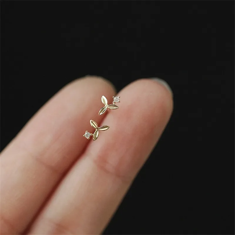 925 Sterling Silver Plated 14K Gold One Zircon Leaf Earrings for Women Korean Mini Exquisite Jewelry Accessories