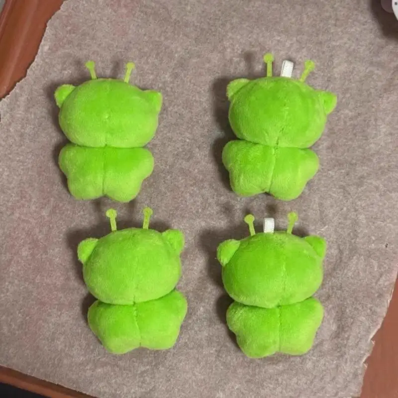 1/2 Stuks Groene Alien Kat Knuffel Sleutelhanger Hanger Cartoon Knuffeldier Charms Accessoires Creatieve Leuke Rugzakken Party Gift