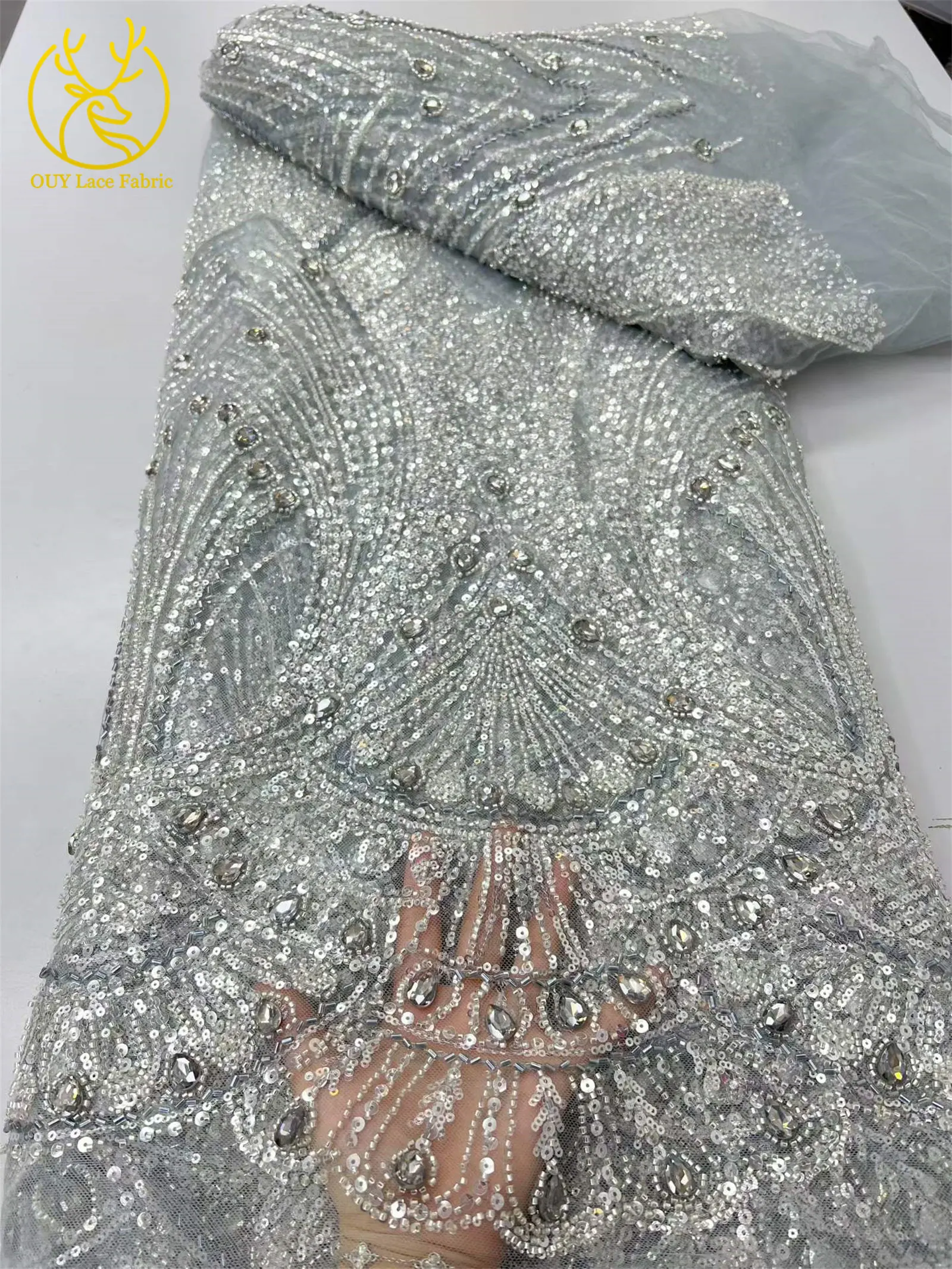 Neues Design Elegante französische nigerianische Diamant-Perlen-Spitze, rosa afrikanischer Pailletten-Netzstoff für Brautkleider zum Nähen – Detail 13