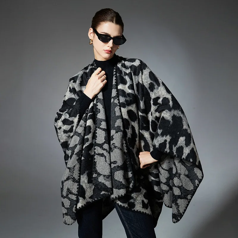 new-european-american-winter-cape-for-women-featuring-a-sophisticated-shell-patterned-design-and-a-large-black-leopard-prin
