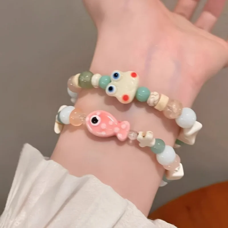 Pulsera de cuentas acrílicas de cerámica con forma de pez de dibujos animados para niña, joyería con abalorio geométrico estético Emo de los años 2000, accesorios Y2K