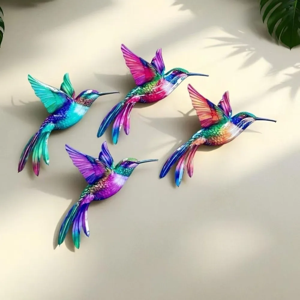 Metal Material Metal Hummingbird Wall Art Colorful Finish Vintage Outdoor Wall Art Weather Resistant 3D Design Colorful Birds