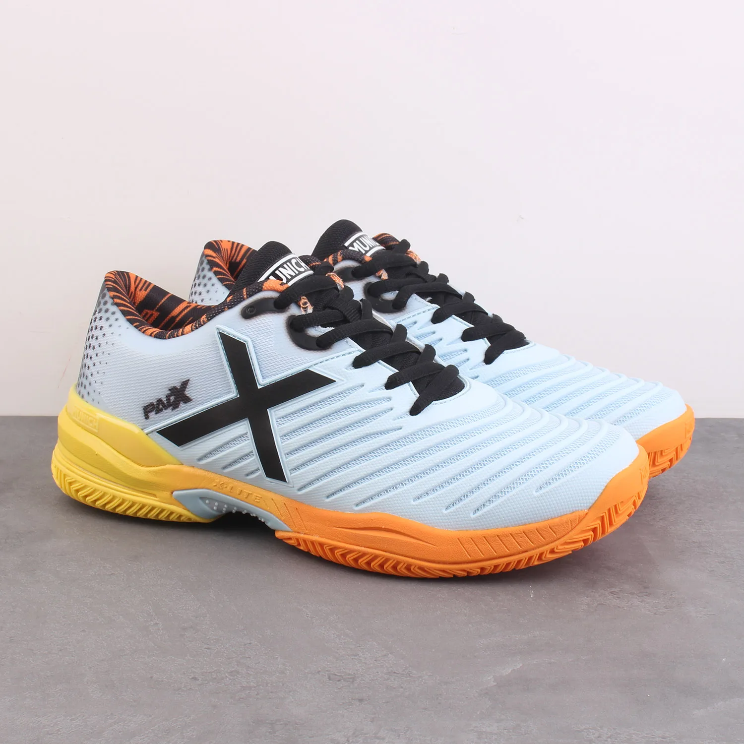 حذاء تنس مريح للرجال والنساء غير قابل للانزلاق، حذاء رياضي مريح متعدد الاستخدامات للمشي لمسافات طويلة والترفيه