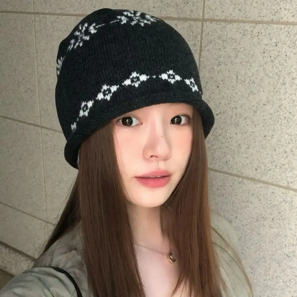Warm Seasonal Warmth Knitted Hat Fair Isle Jacquard Weave Beanies Hat Curled Edge Warm Ear Protection Hat For Women