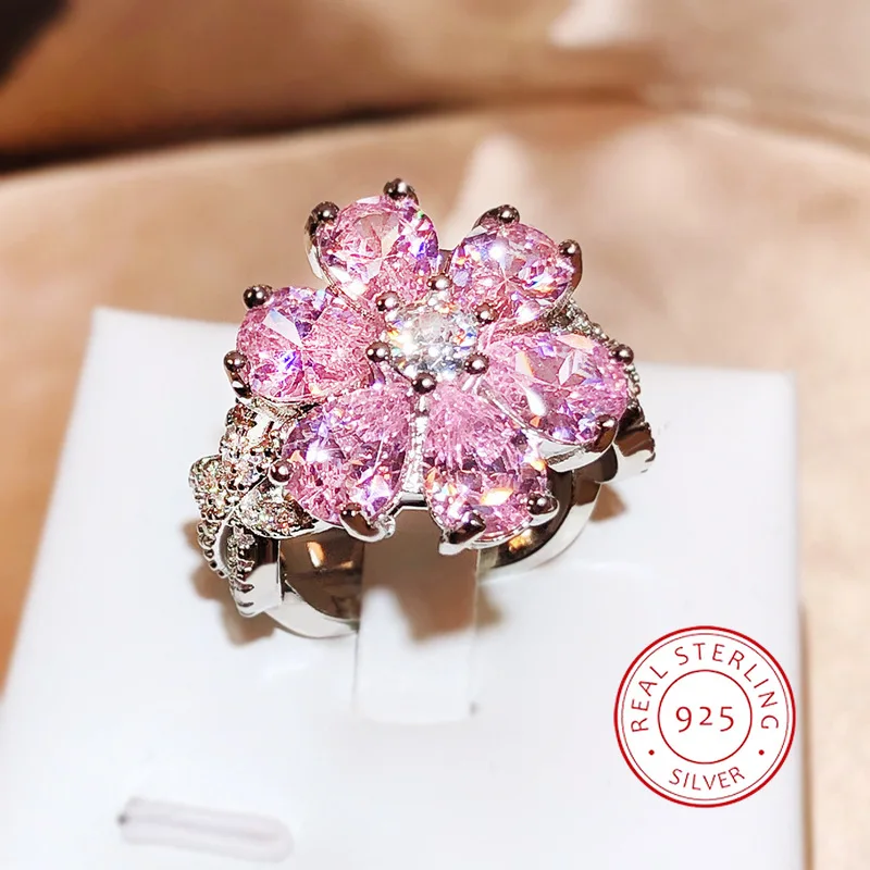 S925 Sterling Silver Sprzedaż różowego kształtu kwiatu Słodki modny pierścionek Błyszczący pełen diamentowej cyrkonii Luksusowa biżuteria bankietowa