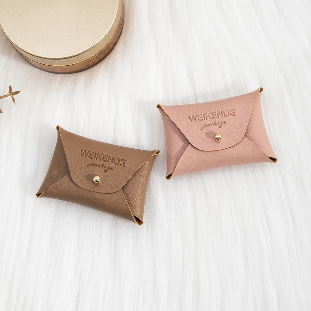 الجملة 50/100 قطعة صغيرة 7x5 سنتيمتر بولي Leather حقيبة مجوهرات جلدية مع شعار مخصص هدية المصوغات قلادة القرط كيس التعبئة والتغليف أكياس المفاجئة #2