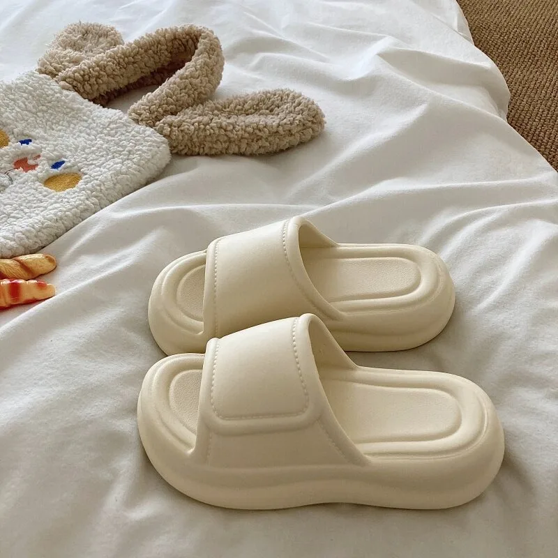 Women's slippers summer new fashionable, casual and comfortable indoor slippers beach sandals