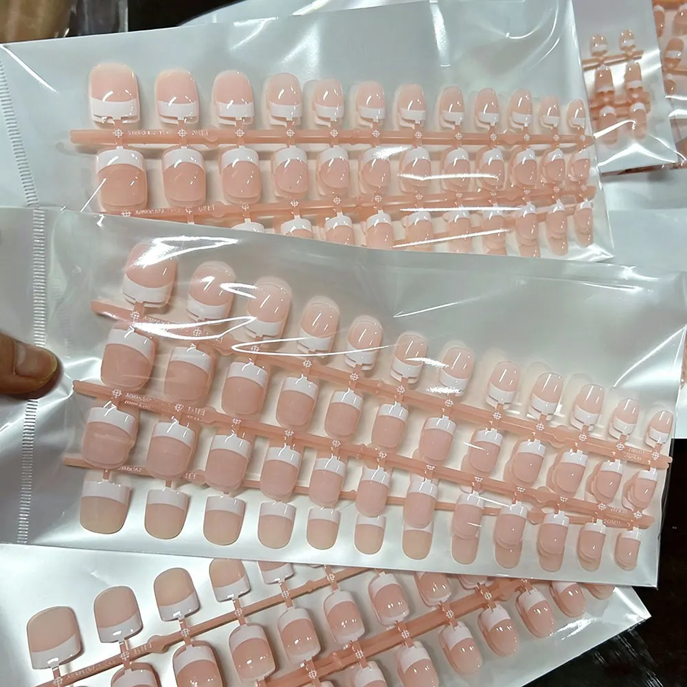 120 Stück Rosa Kurze Eckige French Press-On Nägel Glänzende Weiche Gel Weiße French Künstliche Nägel Vollständige Abdeckung Acryl Fingernägel Deko E # 2 – Detail 1