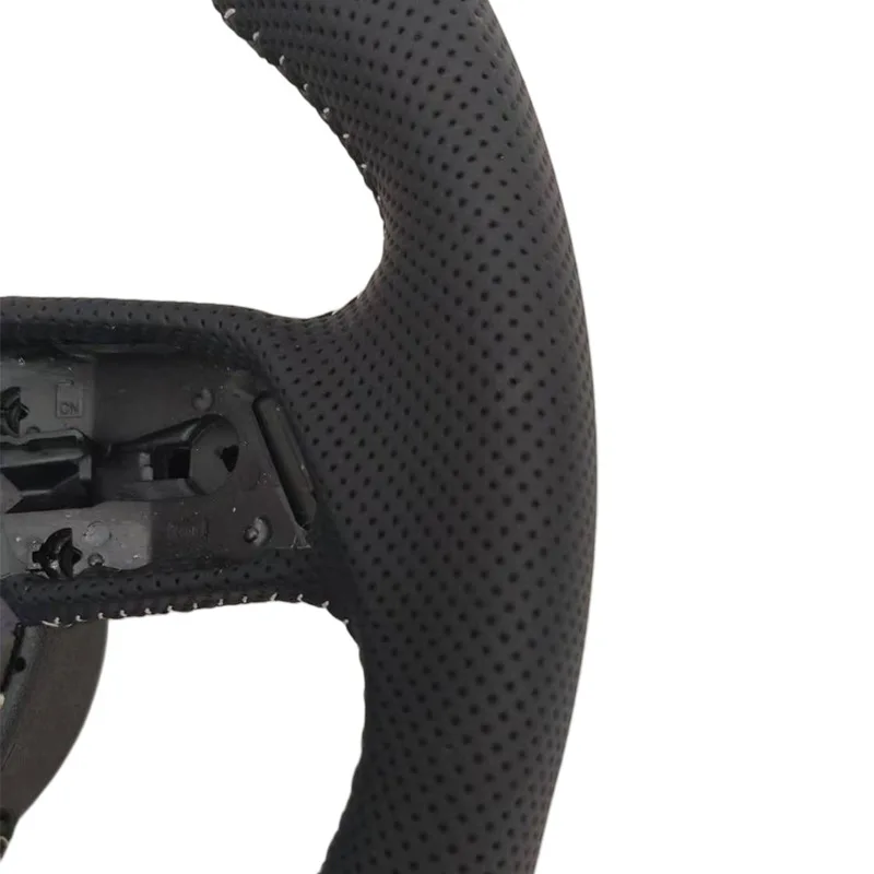 Geeignet für Audi A4B9 Lenkrad mit weißer Zierleiste unten ohne Standardausstattung, rahmenlos und mit Schaltwippenmodifikation Audi A4B9. – Detail 4