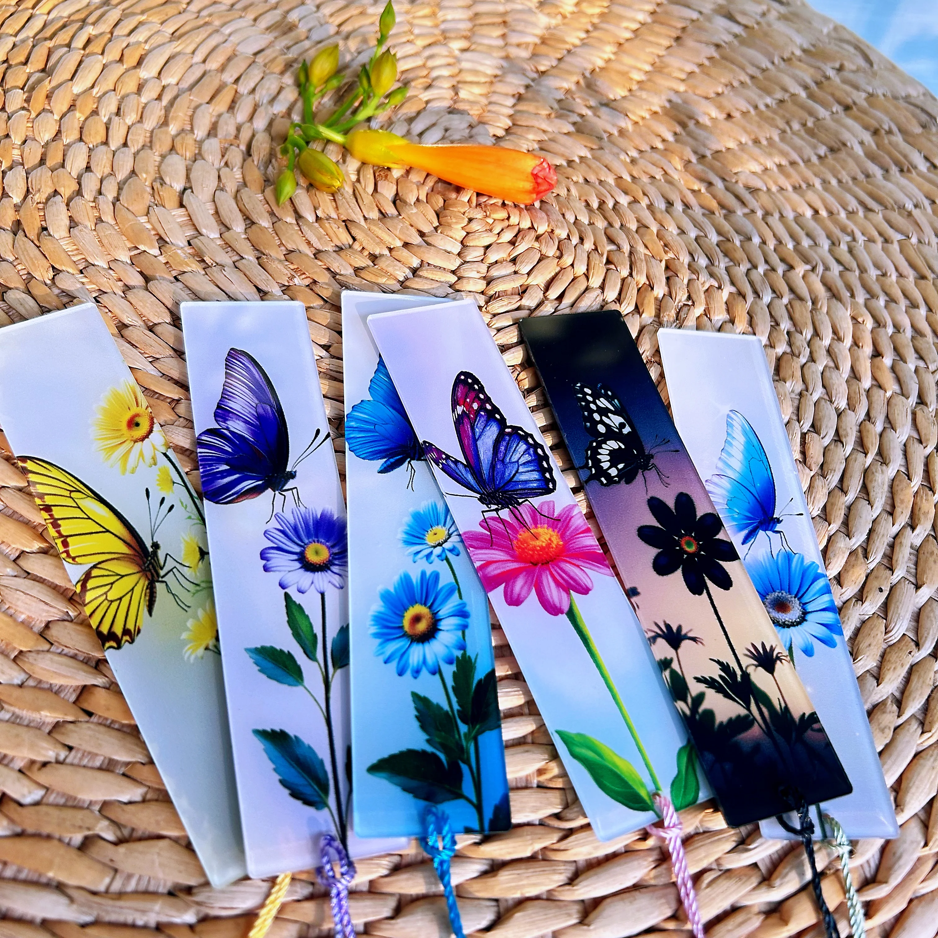 6-teiliges Acryl-Schmetterlings-Gänseblümchen-Lesezeichen mit doppelseitigem Quastenmuster, kulturelles und kreatives Geschenk, Leselegeisterte, neues Buch