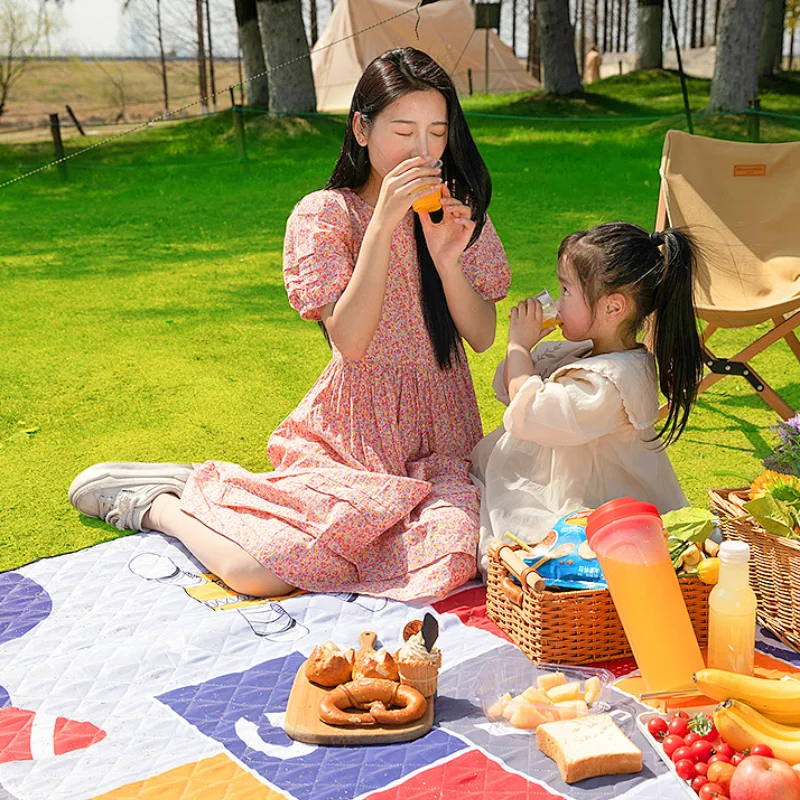 Outdoor Picnic Mat Ultra Lightweight and Portable Picnic Camping Moisture-proof Pad Picnic Cloth Waterproof Floor Mat