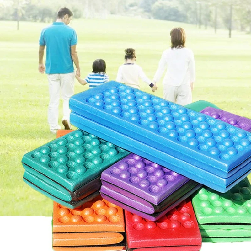 Klappkissen für den Außenbereich, 4-fach, tragbar, feuchtigkeitsbeständig, Schaumstoff-Bodenmatte, Wabenmuster, kleines Sitzkissen, cooles Gesäßpolster
