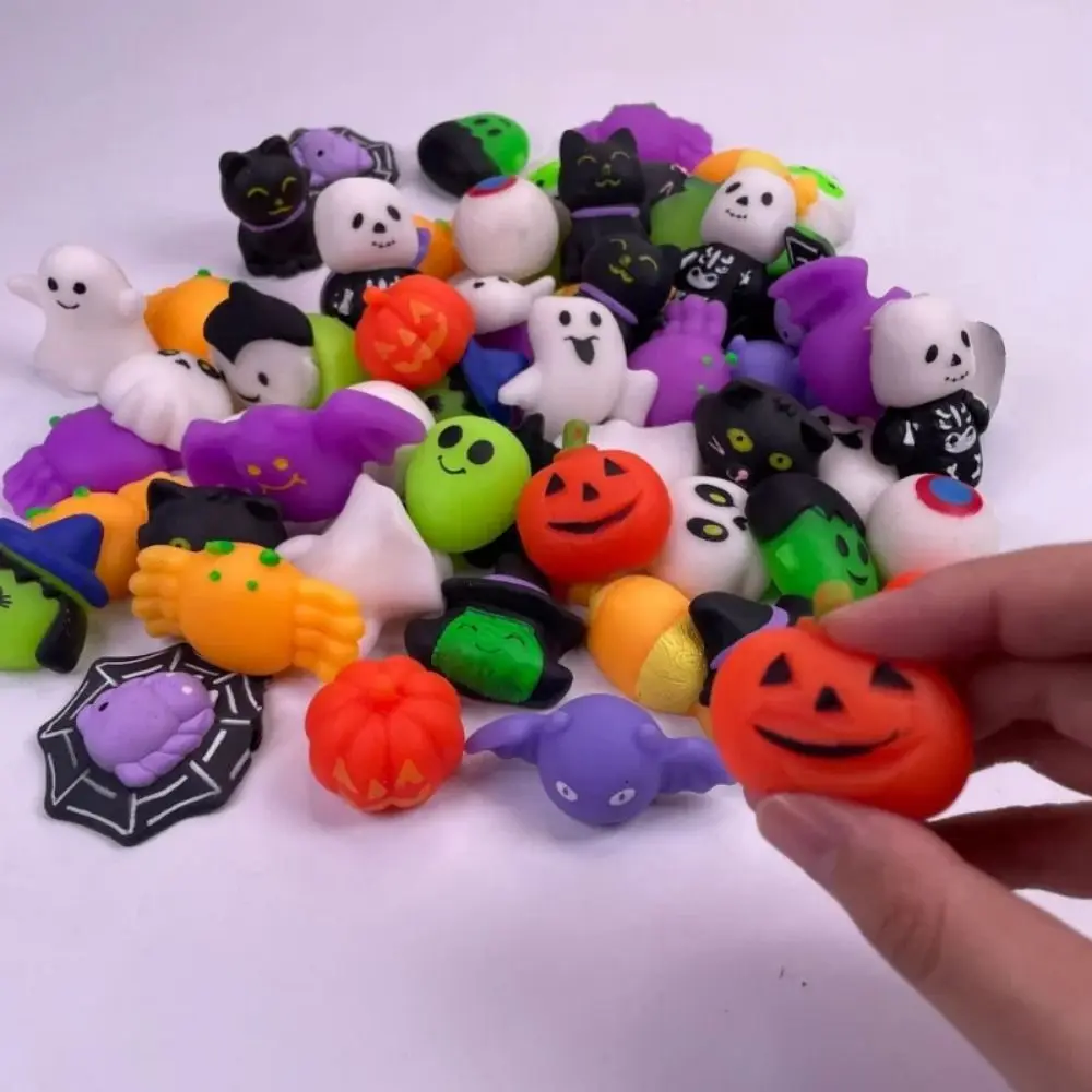 10Pcs Squishy Halloween Party Fidget Toy Novel Halloween Squeeze Stress Relief Toy Random Ghost Bat Pumpkin Slow Rebounce Toy