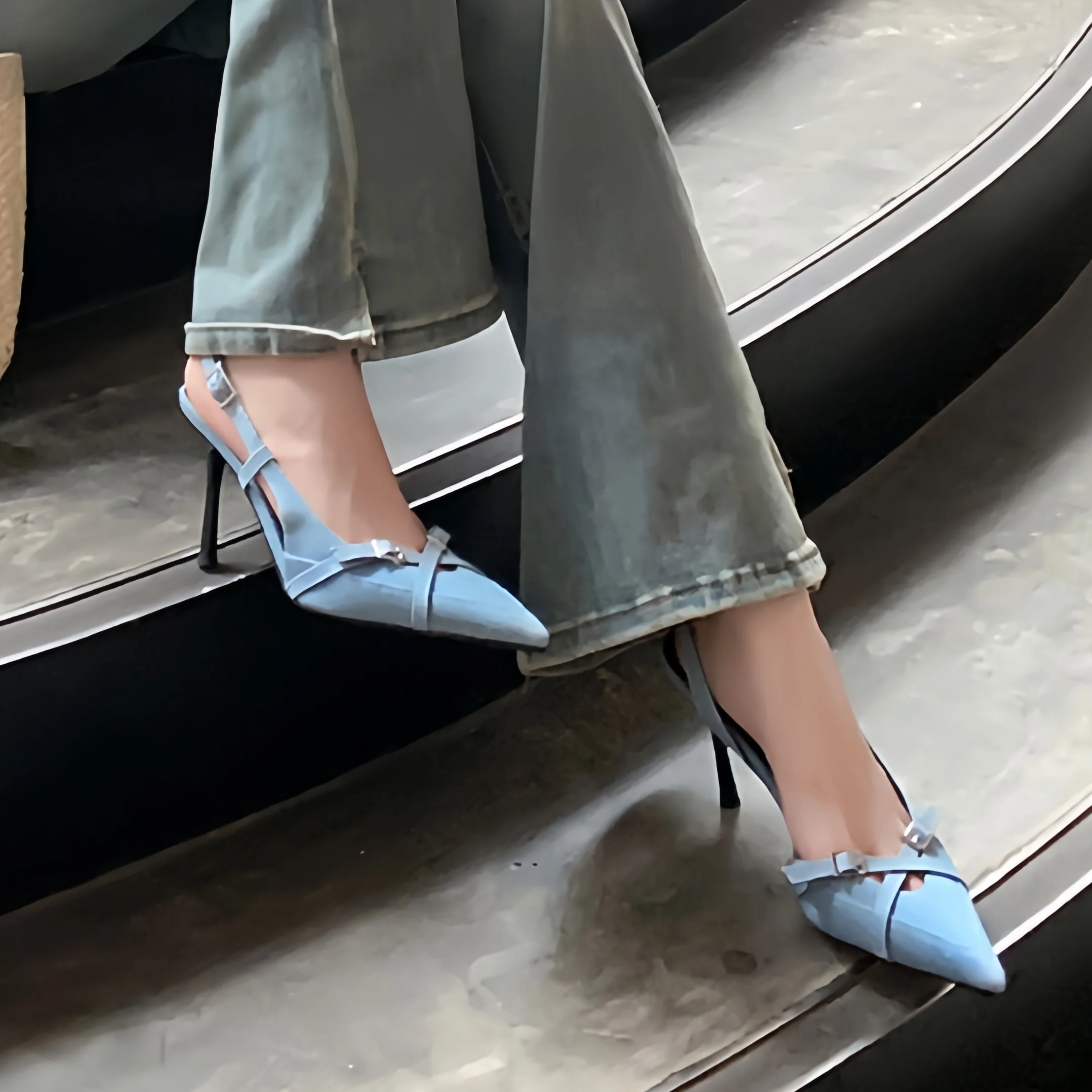 

Британские модные универсальные туфли на высоком каблуке, сексуальные босоножки с острым носком, открытые туфли на каблуке с перекрестными ремешками и пряжками