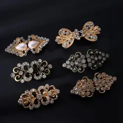 Vintage Sweater Swirl Clip Cape Cloak Clips Retro Cardigan Clip Shawl Collar Clasp Dress Shirt Brooch Clip for Women Girls