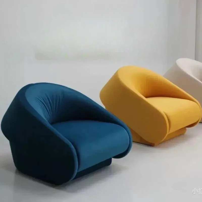 Minimalist Foldable Sofa Bed - Retractable Double Couch for Living Room, Versatile Chaise Lounge Furniture