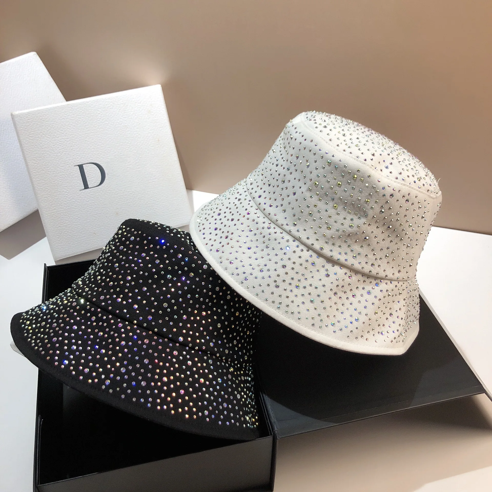 Super Shiny Full Diamond Colored Diamond Fisherman Hat Light Luxury Ladies Hat Summer Fashion Sun hat Sombreros Casual Basin Hat