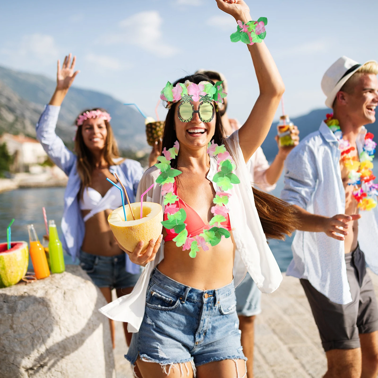 

10Pcs Lightweight Green Leaf Pineapple Glasses Set Versatile Use Beach Gatherings Hawaiian Flower Crowns Pineapple Decorations
