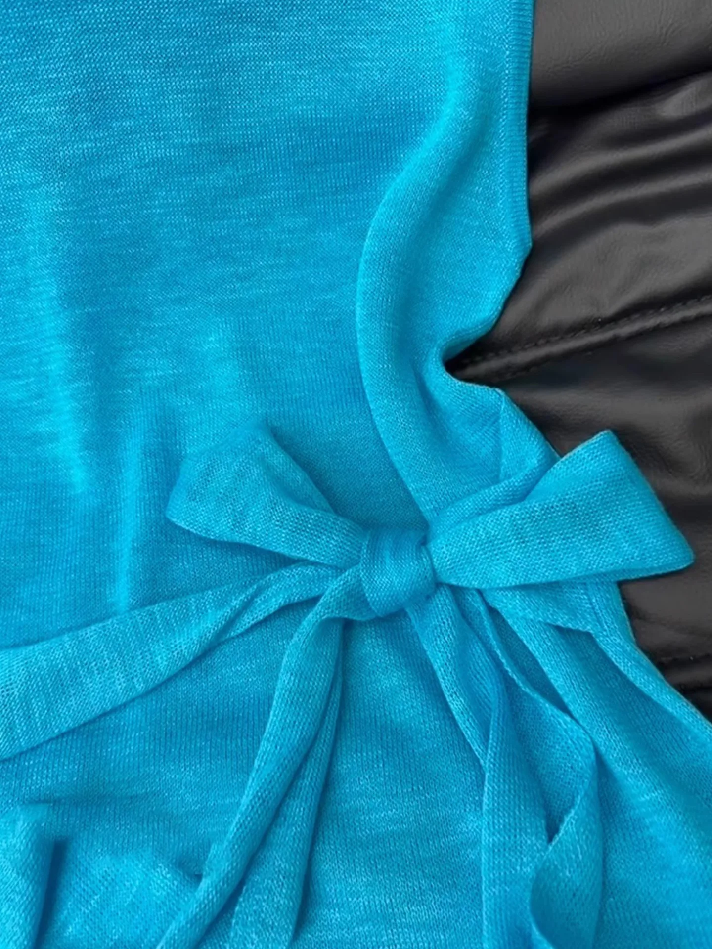 Ceco de Mujer de Punto de Seda de Hielo de Color Puro, Diseño sin Mangas con Cuello Redondo, Sensación de Alta Costura, Es...