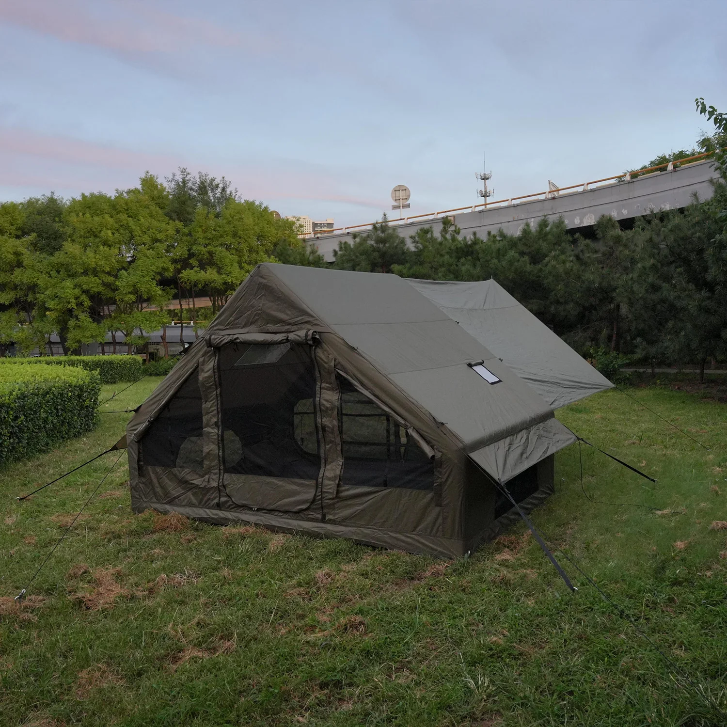 

6.3㎡ Outdoor Camping Inflatable Tent with Extended Awning Rainfly Black Coating Tarp Waterproof Cabin Tent